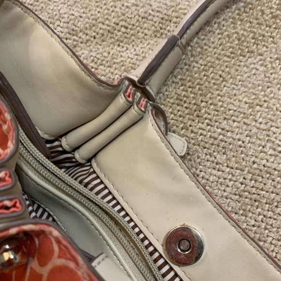 Nine West “9’s” coral satchel - Picture 13 of 16
